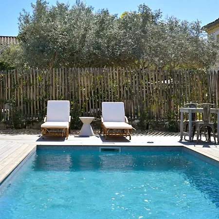 Des Brunes Bed and breakfast Saint-Laurent-dʼAigouze