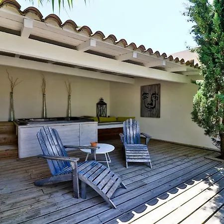Des Brunes Bed & Breakfast 3*
